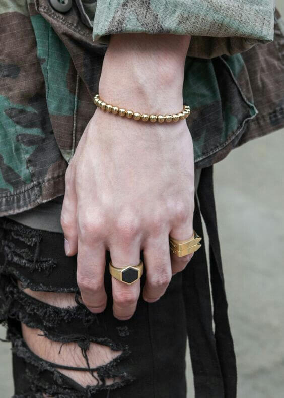 Biżuteria minimalistyczna